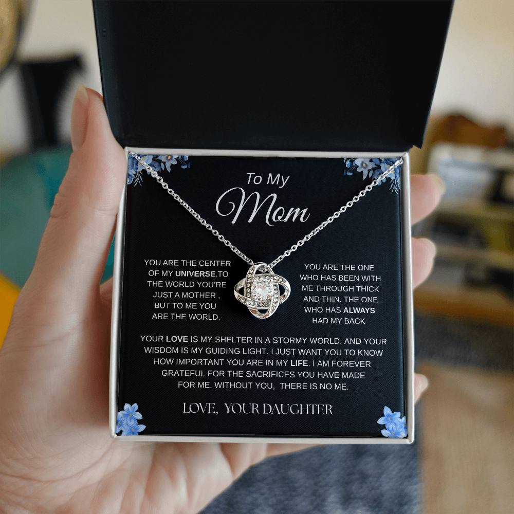 Surprise your mom with a timeless and elegant gift !